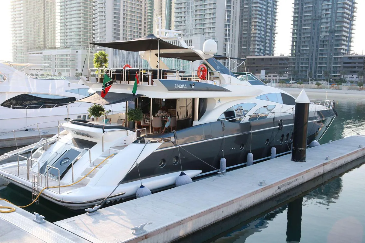 Azimut 98 Leonardo